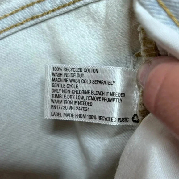 WILD Fable- High Rise Dad Jean​ light wash size 8 - Picture 11 of 11